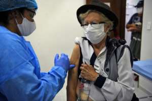 Health authorities in Paraguay are encouraging people over 60 to be vaccinated against the flu, also a respiratory disease, to reduce complications of those who might contact the new coronavirus. By Norberto DUARTE (AFP)