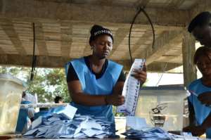 International observers said Sierra Leone's first round of presidential elections was free and fair -- but the runoff vote was troubled by a last-minute complaint of electoral fraud. By ISSOUF SANOGO (AFP)