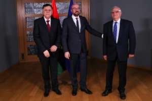 Libya's prime minister Fayez Al-Sarraj (L) with European Council President Charles Michel (C) and European Union foreign policy chief Josep Borrell before their meeting in Brussels. By Francisco Seco (AP Pool/AFP)
