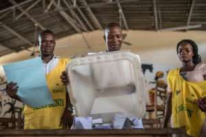 Many citizens listened to opposition parties' calls to boycott the polls. By Yanick Folly (AFP / File)