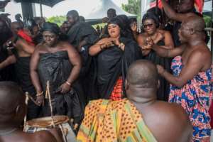 Members of Kofi Annan's extended family danced in his honour outside the Accra conference centre where his body was lying in state.  By CRISTINA ALDEHUELA (AFP)