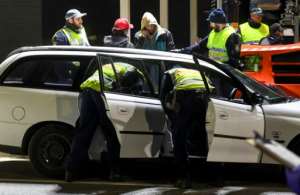 Police in the southern New South Wales border city of Albury check cars crossing the state border from Victoria. By William WEST (AFP)