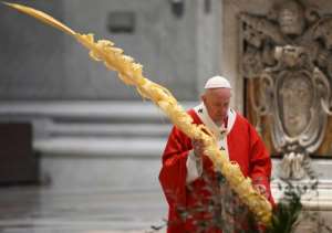 Pope Francis celebrated Palm Sunday mass behind closed doors. By Alberto PIZZOLI (POOL/AFP)