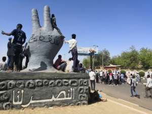 The leaders of the Sudanese demonstration called on the army to protect protesters demanding the resignation of President Omar al-Bashir. By STRINGER (AFP)