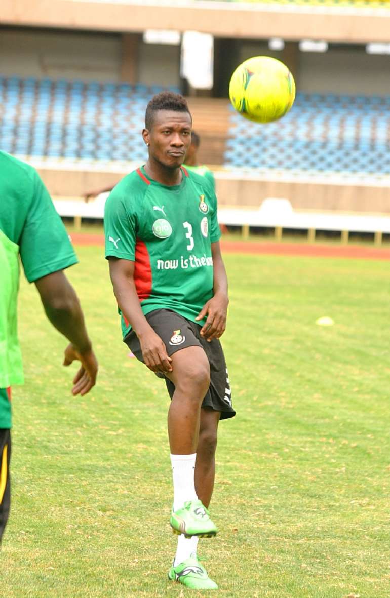 ASAMOAH GYAN GHANIAN AND AL AIN UAE STRIKER TRAINING AT NYAYO STADIUM-DAVID NDOLO