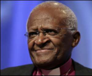 Archbishop Tutu believes the world should intervene in Zimbabwe's crisis