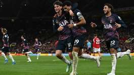 PL: Late Dominic Solanke strike salvages 10-man Tottenham draw at Manchester United