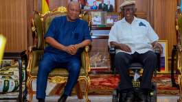Mahama checks onKufuor,discuss national and international issues