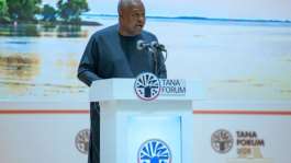 Ghanas President Mahama calls for new West African security accord, stronger AU accountability