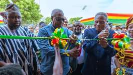 Mahama commissions Mahama ICT Centre inDamongo