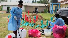 Medical workers disinfect their equipment at an Ebola treatment centre at the Rwambara General Reference Hospital in Bunia, eastern Democratic Republic of Congo, on 16 June, 2026. - REUTERS - Gradel Muyisa Mumbere
