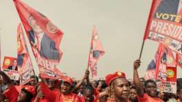 The election commission declared that President Hakainde Hichilema took around 60 percent of votes to win a second term.  By GIANLUIGI GUERCIA (AFP)
