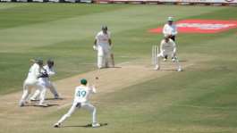 Australias Steve Smith equalled the world record of 220 catches in Test cricket when he caught South Africa Temba Bavuma before going on to take three more and claim the record outright.  By Marco Longari (AFP)